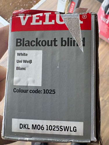 Velux blackout blind white 118 - blackout,